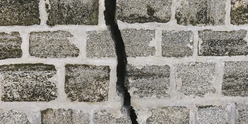 Penetrating Damp Caused By Crack In External Wall
