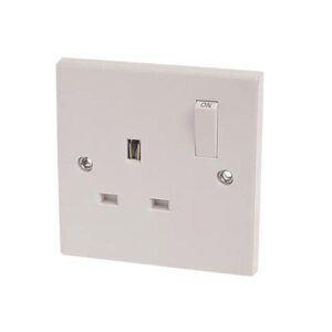 Dencon Switched Socket 13A 1 Gang